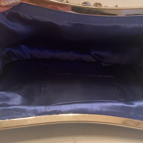 Shades of blue silvertone detail beaded sparkle evening bag crossbody chain - Picture 7 of 16